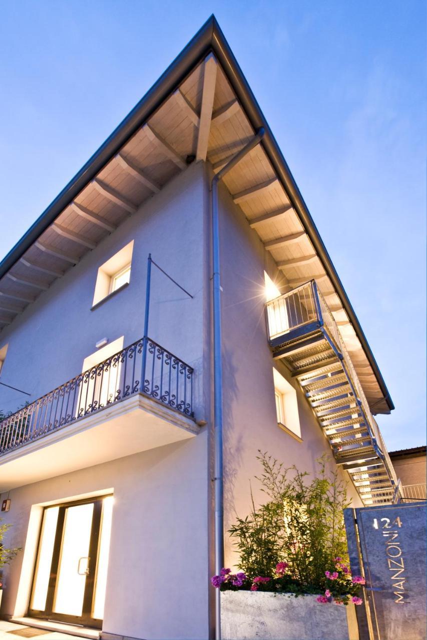 Manzoni 124 Bed&Relax Bed & Breakfast Esine Ngoại thất bức ảnh