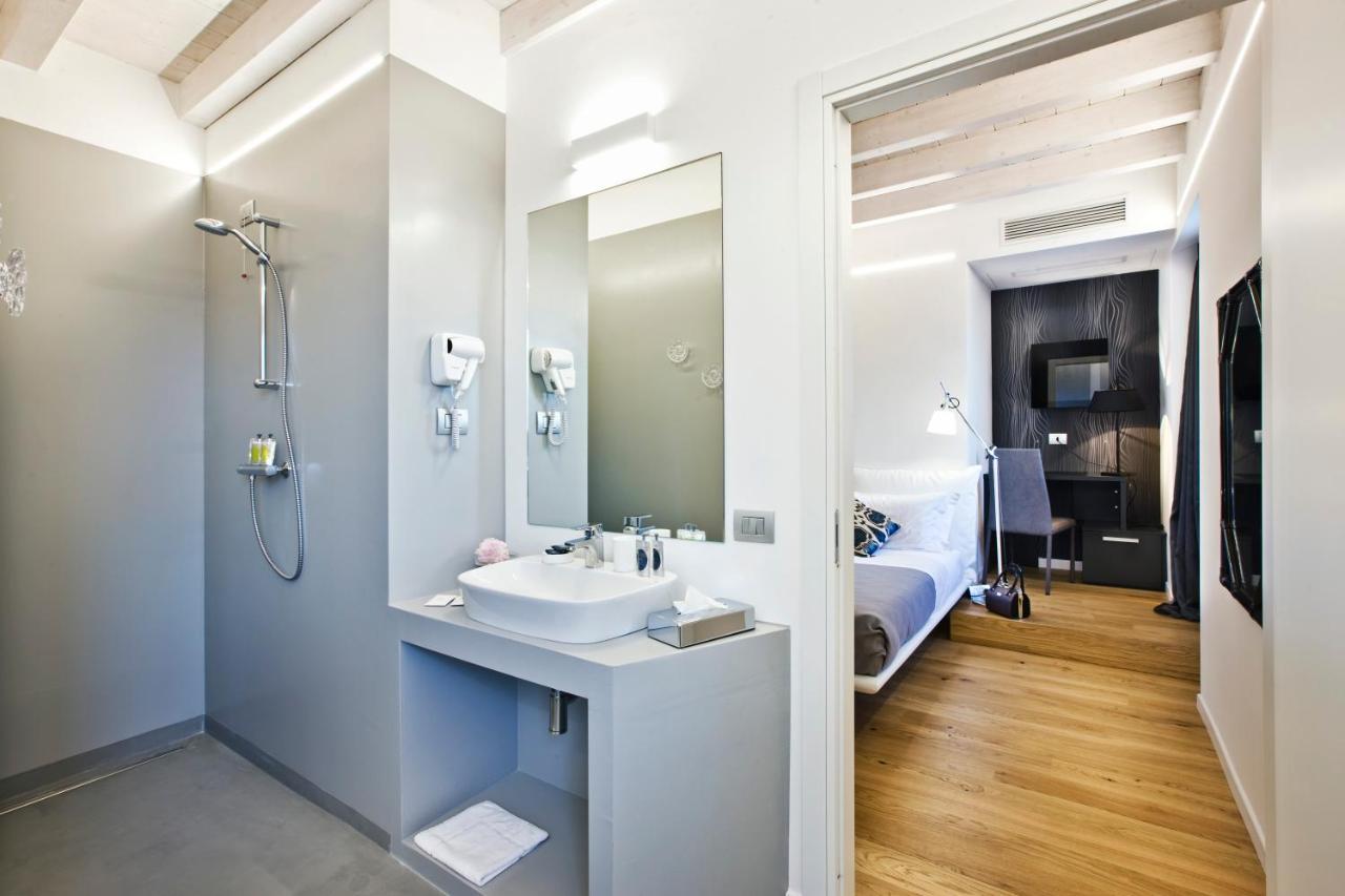 Manzoni 124 Bed&Relax Bed & Breakfast Esine Ngoại thất bức ảnh